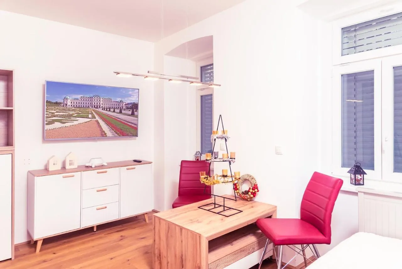 Senator Flats Petrus & Kardinal Nagl Apartment Vienna