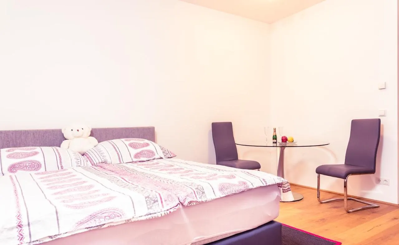 Senator Flats Petrus & Kardinal Nagl Appartement Wenen Oostenrijk