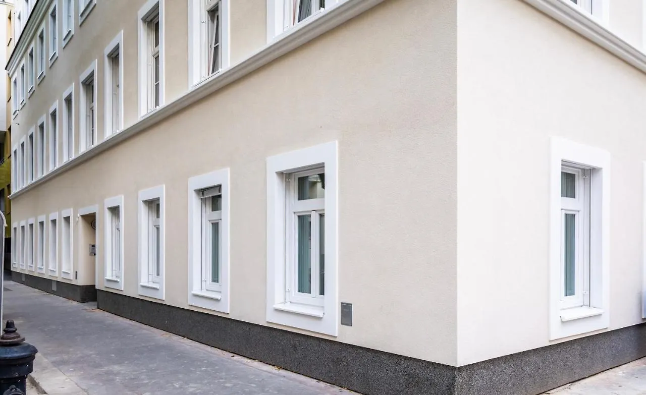 Senator Flats Petrus & Kardinal Nagl Appartement Wenen
